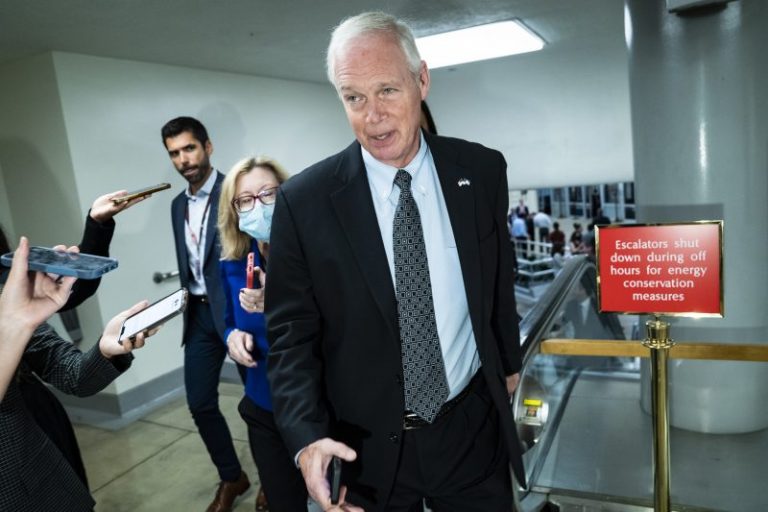 Congressional Republicans divided on attacking Trump investigations