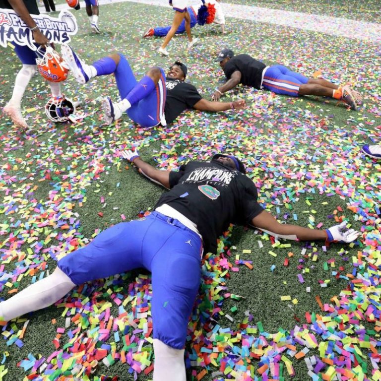Bowl game executives paid handsomely despite COVID-19 money meltdown