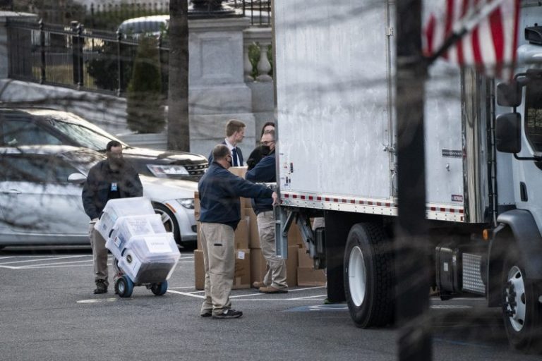 On presidential records, the rules are clear. The oversight is not.