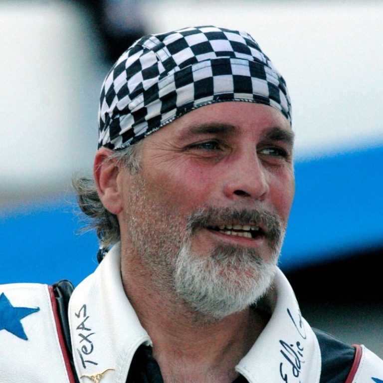 Robbie Knievel, daredevil son of Evel, dies at 60