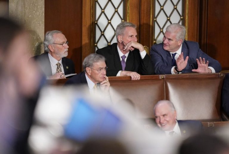 McCarthy makes fresh concessions to try to woo hard-right Republicans in speaker bid