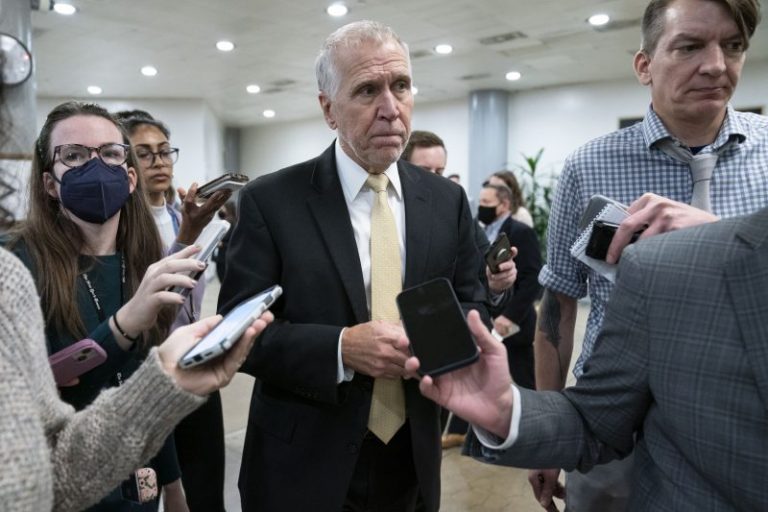 Thom Tillis emerges as a bipartisan dealmaker as lawmakers fear dysfunction looms