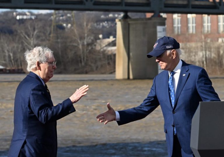 As McCarthy struggles in House, McConnell appears with Biden in Ky.