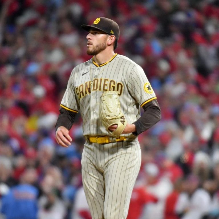 San Diego Padres ace breaks toe in weight room accident