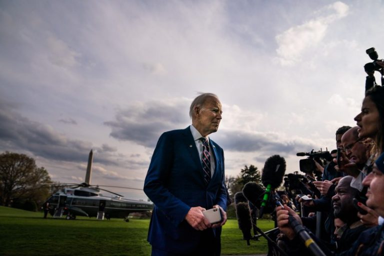 Biden administration tells feds to get more employees back to the office