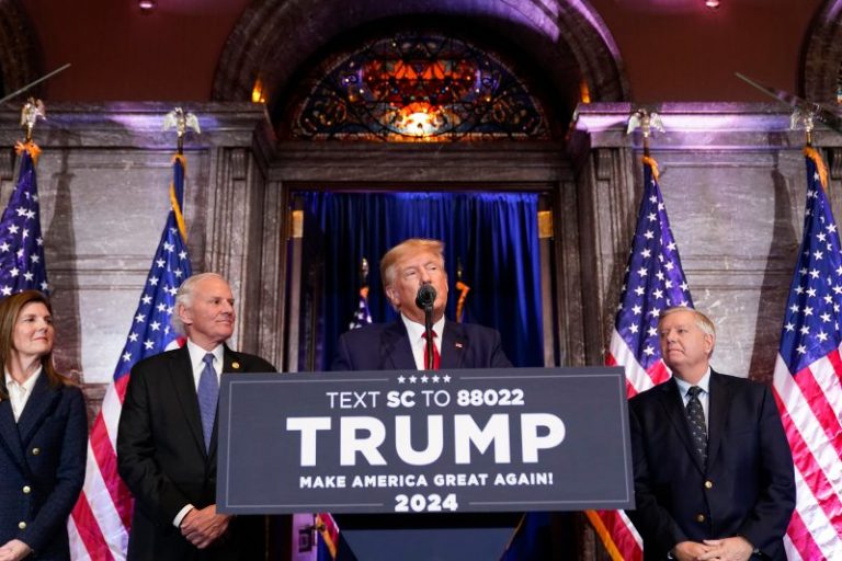 Lindsey Graham pleads for people to give Trump money after arraignment