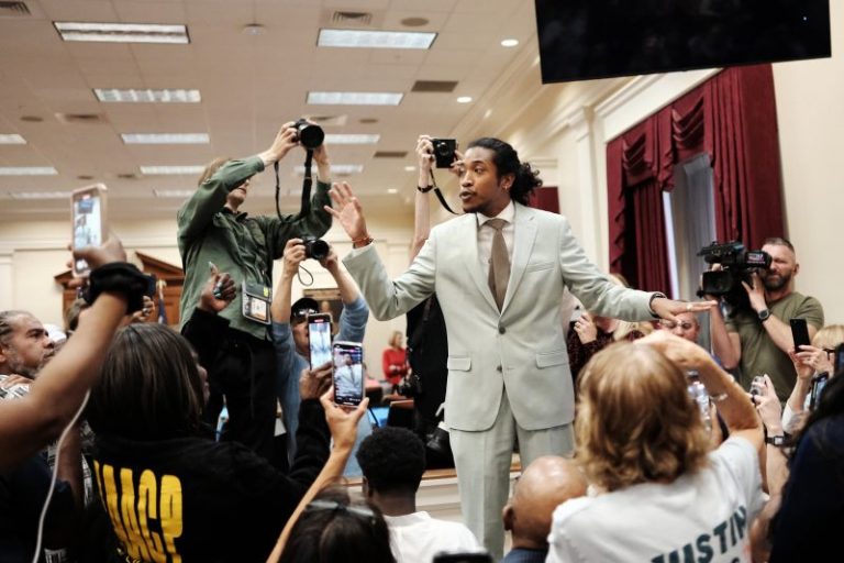 Tennessee expulsions prompt Senate Democrats to call for DOJ inquiry