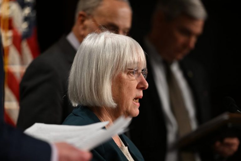 Murray makes history as first female senator to cast 10,000 votes