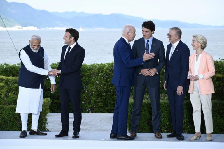 Endless posing: the constant, awkward photos at world summits