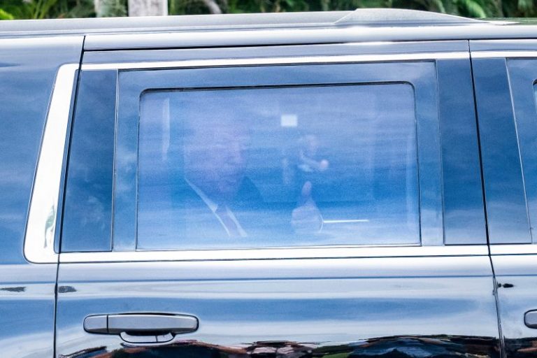 Trump scrambles to find lawyer on eve of first federal court appearance