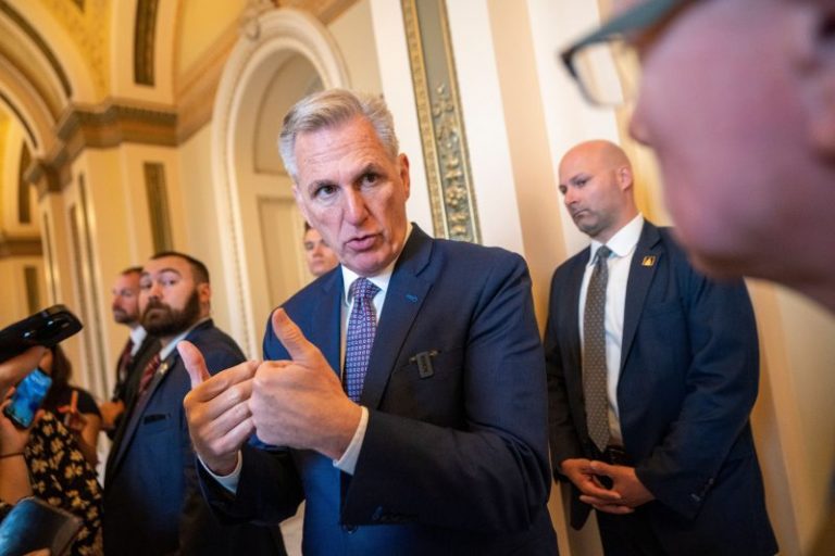 McCarthy, Republican lawmakers reach deal to end House floor standoff for now