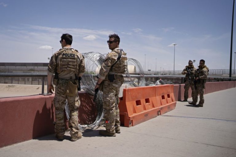 U.S. soldier in Texas wounds man in unusual cross-border shooting