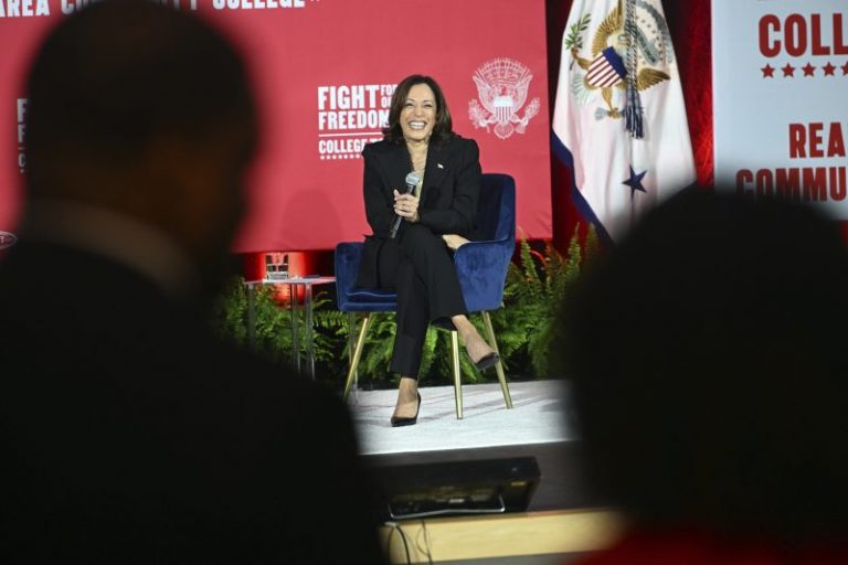 Harris makes political, personal connection with students during college tour