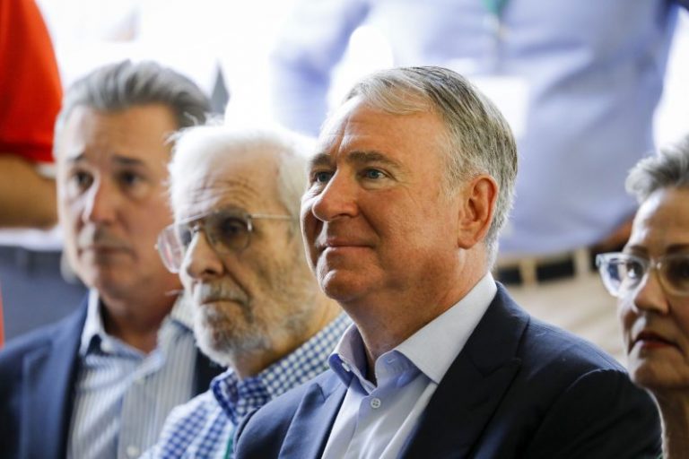 Billionaire who once backed DeSantis is staying ‘on the sidelines’ in GOP primary