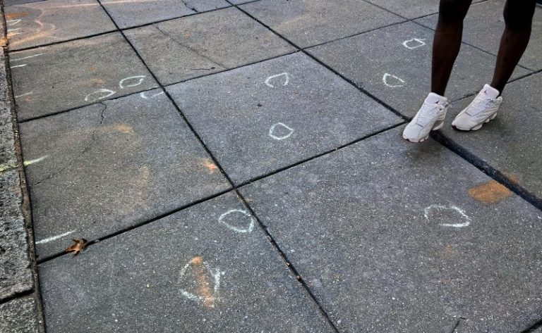 How to know when it’s politically acceptable to discuss guns