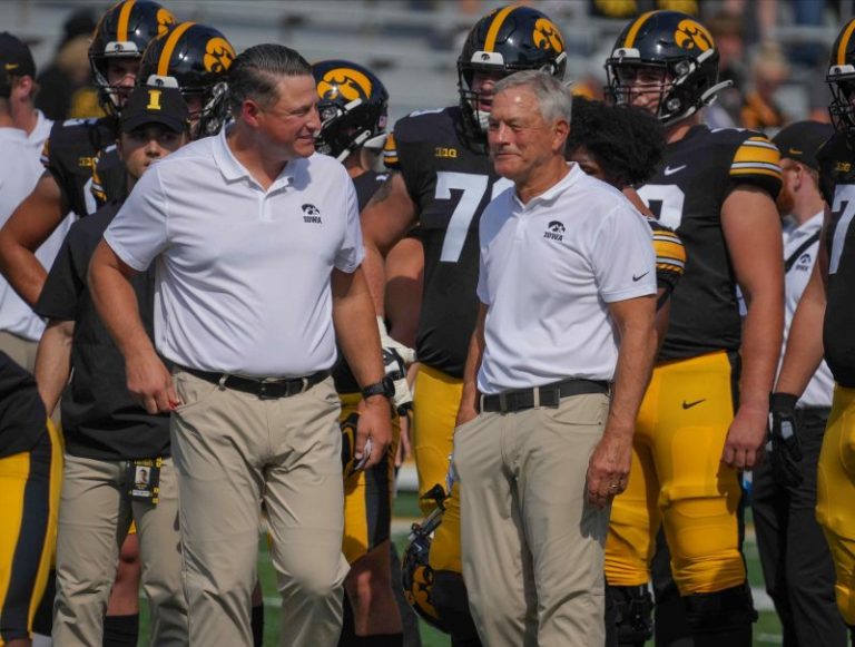 Iowa football fan’s obit asks for prayers for dismal offense