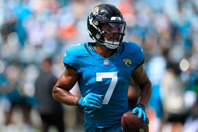 Jaguars wide receiver arrested on domestic battery charge