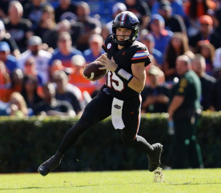 Florida QB doubtful for showdown vs. FSU with collarbone injury