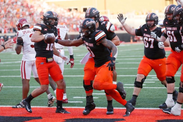 Oklahoma State surges into Top 25, Georgia still No. 1 in coaches poll