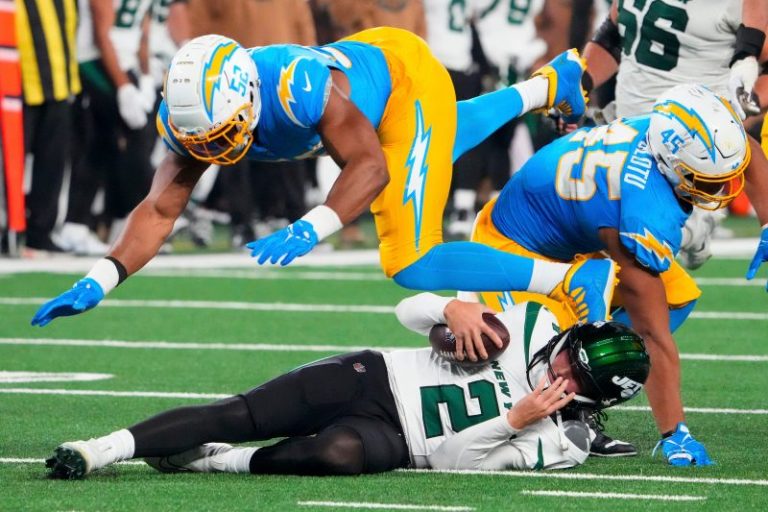 Winners and losers from sack-happy Chargers’ MNF win over Jets