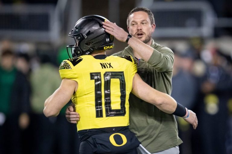 Oregon head coach addresses Texas A&M football talk