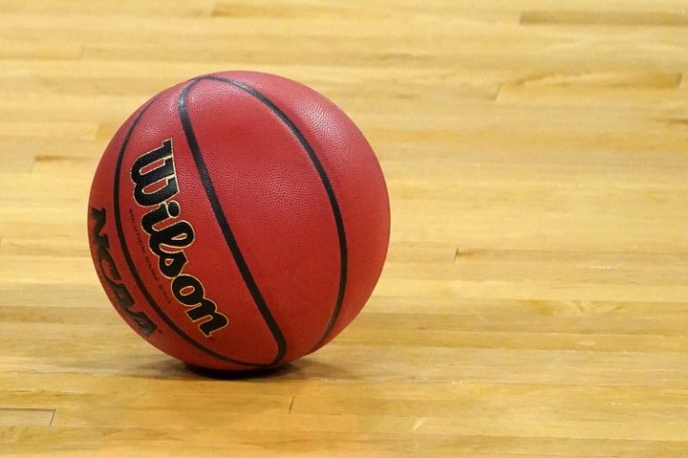 Shaq’s daughter chooses SEC rival over NCAA champs, dad’s alma mater LSU