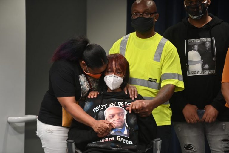 Murder trial begins for Prince George’s officer charged with killing man