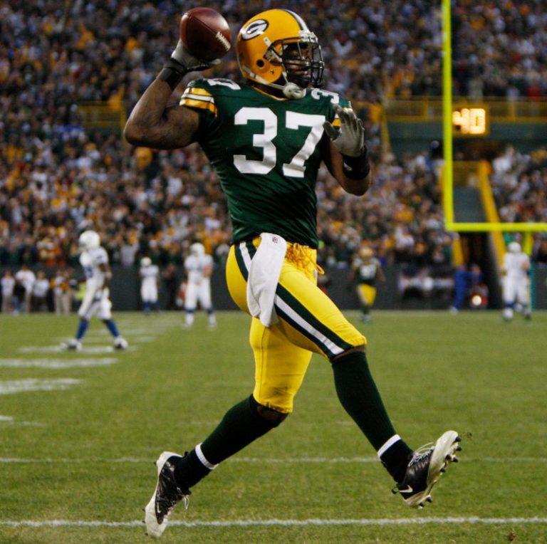 Former Packers safety wins election in Virginia Senate race