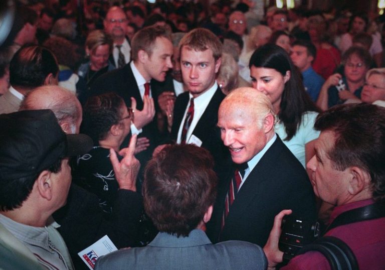 Herb Kohl, former NBA owner and U.S. senator, dies at age 88