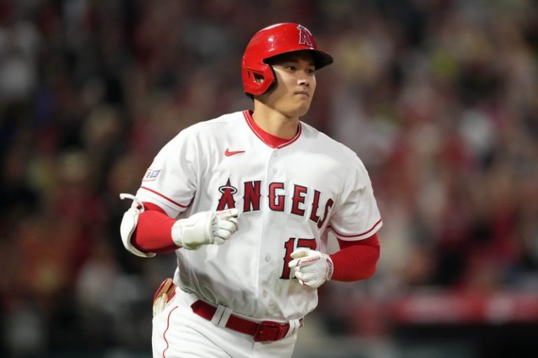Shohei Ohtani to Dodgers on record-breaking $700 million deal