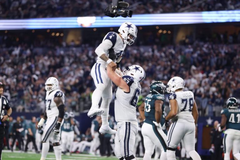 32 things we learned in NFL Week 14: Wild Sunday capped by Cowboys’ romp
