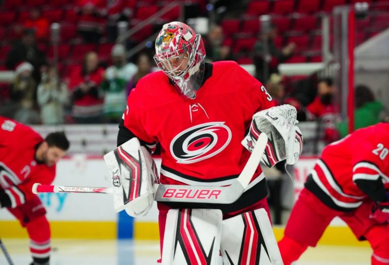 NHL tracker: Hurricanes recall veteran goalie after stint in minors
