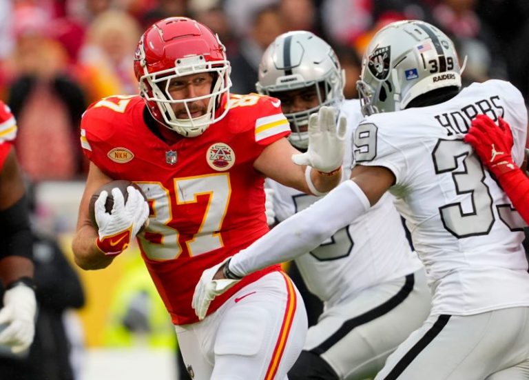 Chiefs star weighs in on Christmas Day tantrum during podcast