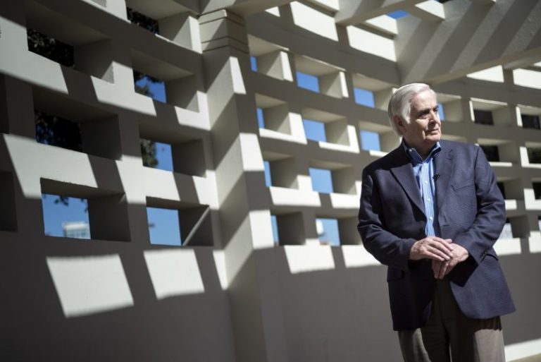 Hugh Aynesworth, journalist on scene at JFK assassination, dies at 92