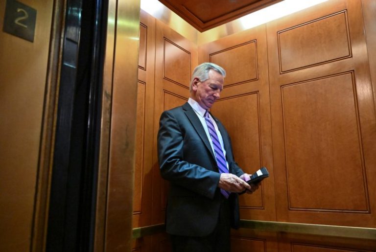 Tommy Tuberville announces end to blanket military holds