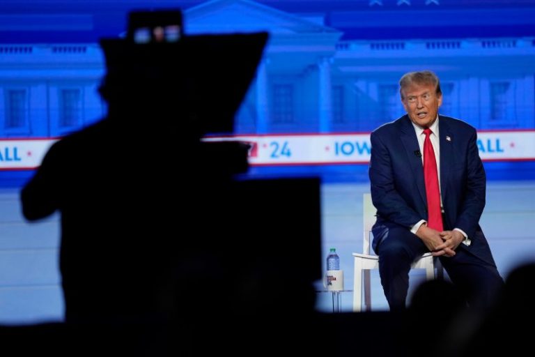 Why Trump is winning, as shown in Wednesday night’s dueling programming