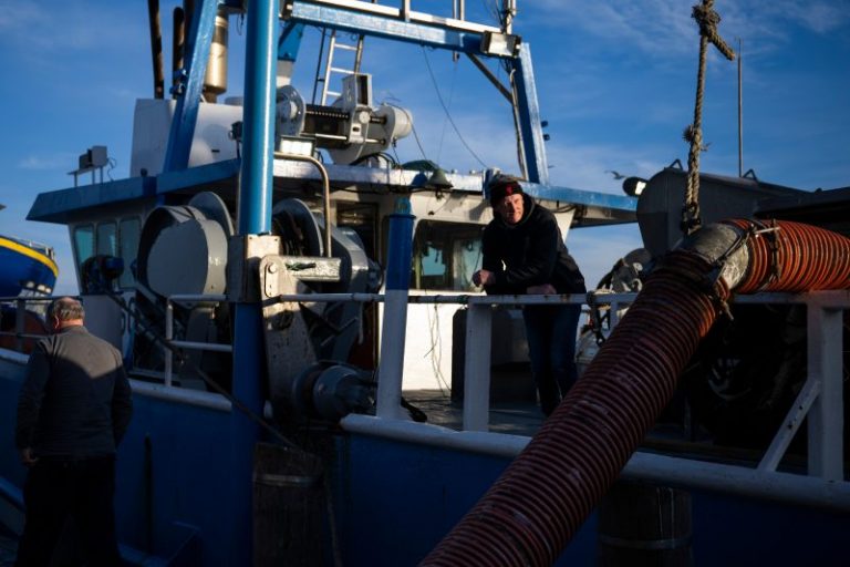 Supreme Court divided over whether to curb power of federal agencies