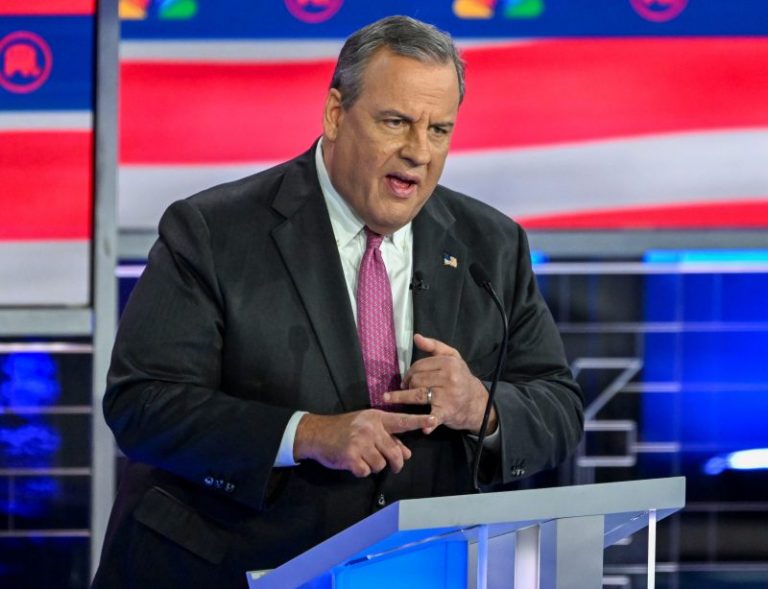 Former N.J. governor Chris Christie ends long-shot 2024 bid