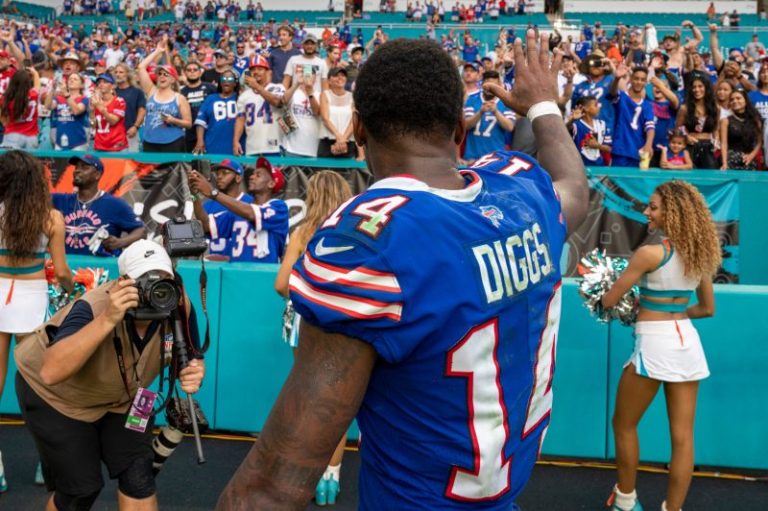 Will there really be more Bills fans than Dolphins fans in Miami?