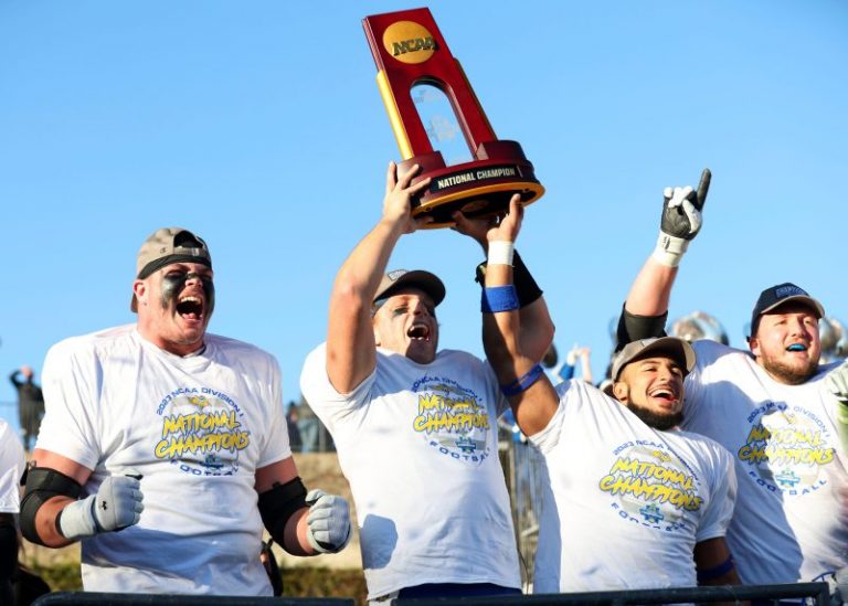 South Dakota State repeats as FCS champs in rout of Montana