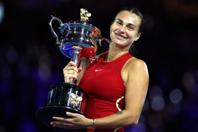 Aryna Sabalenka rolls to second straight Australian Open title