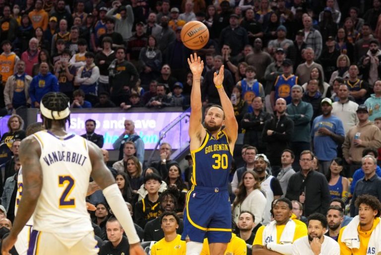 Curry to take on Ionescu in first-ever NBA vs. WNBA 3-Point Challenge