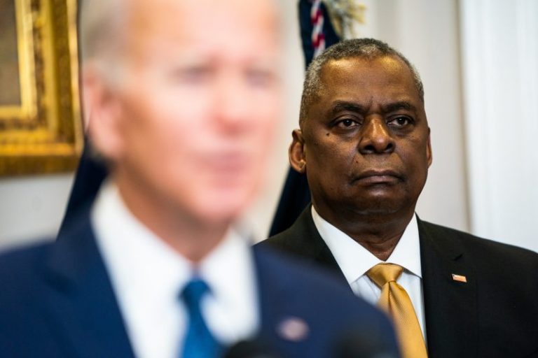 Biden retains confidence in Austin despite hospitalization secrecy