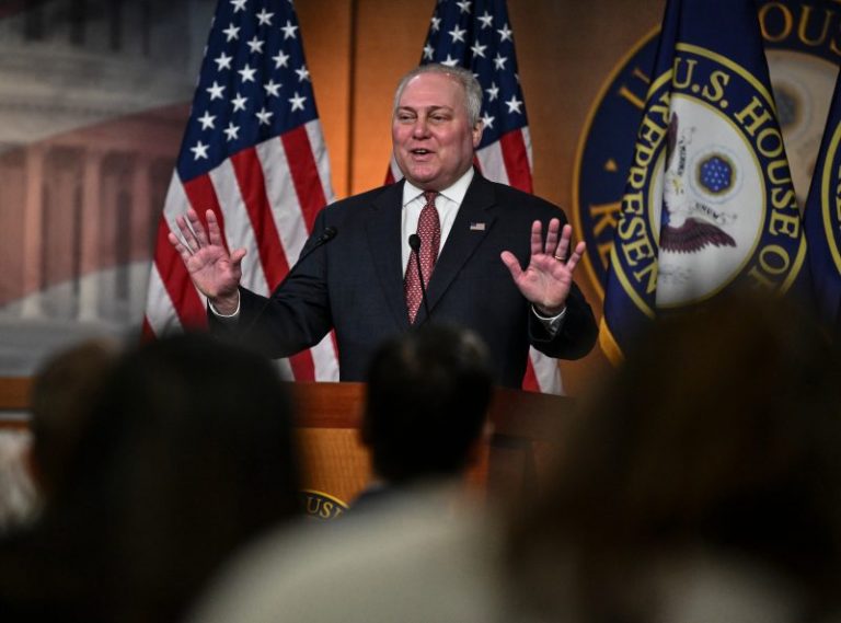 Scalise temporarily leaves Washington for stem cell treatment