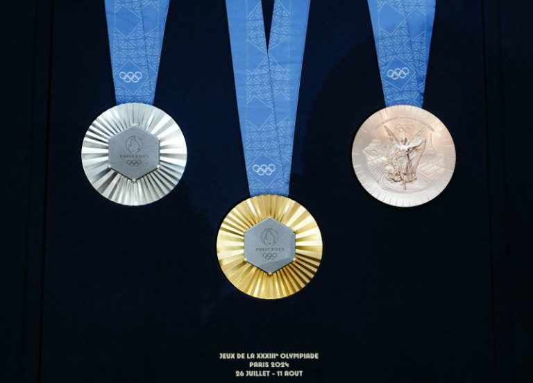 Olympic medals to include chunk of Eiffel Tower