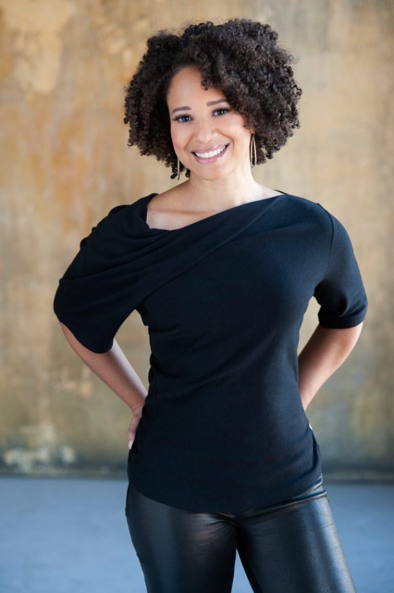 Kiya Tomlin has done same thing as Kristin Juszczyk minus the fanfare