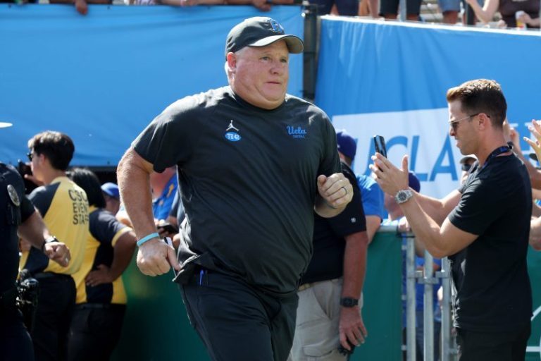As Chip Kelly bolts UCLA for lesser job, Bruins face messy Big Ten future