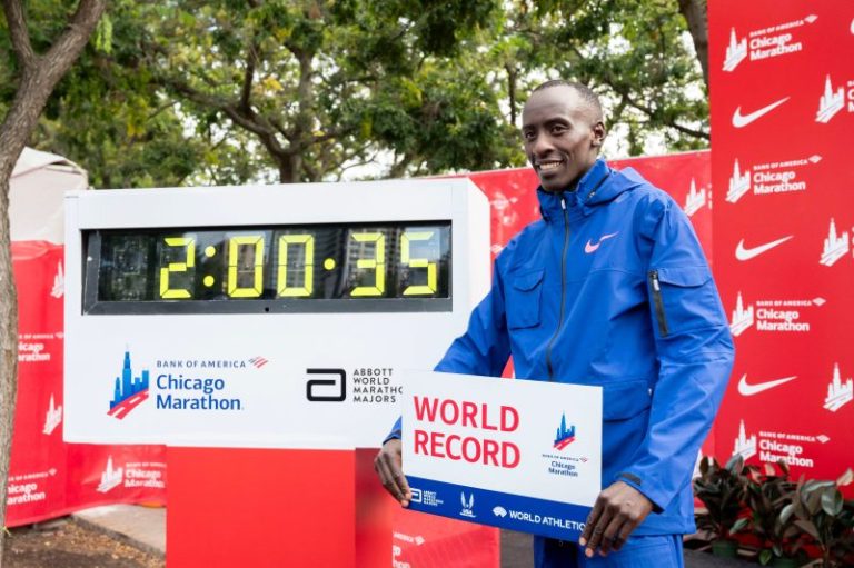 Marathon world-record holder dies at 24 in car crash