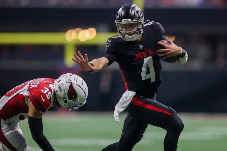 Reports: Cardinals land backup QB in trade with Falcons