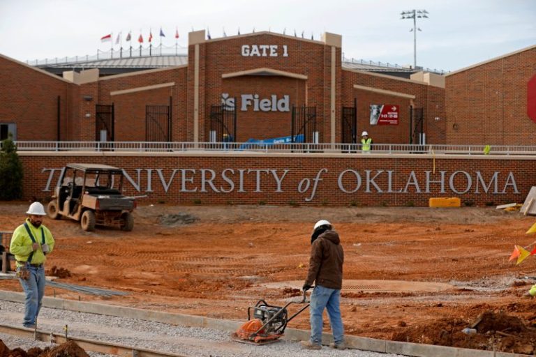 Oklahoma debuts ‘dream’ softball stadium that is second to none